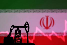 Giá dầu vọt lên mức cao nhất trong 5 tháng sau đòn không kích của Mỹ vào Iran