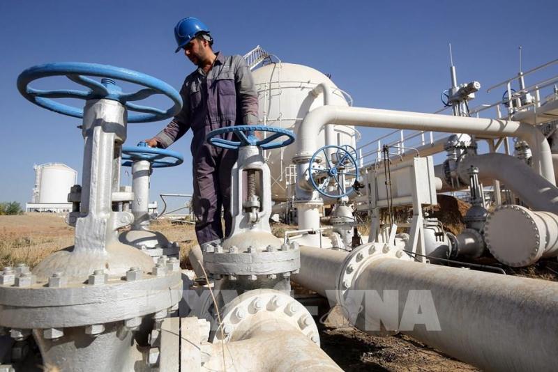 Giá dầu đi lên sau khi OPEC+ giảm tốc độ tăng sản lượng