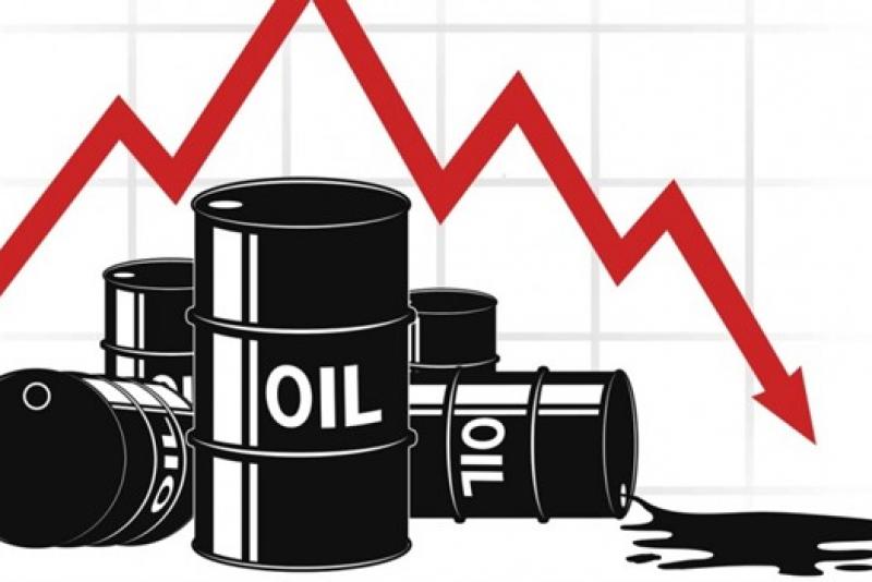 Vì sao giá dầu giảm liên tiếp 7 tuần qua?