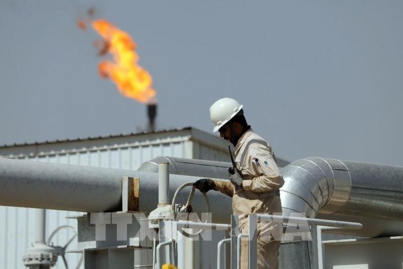 Giá dầu Brent vẫn dưới ngưỡng 70 USD/thùng